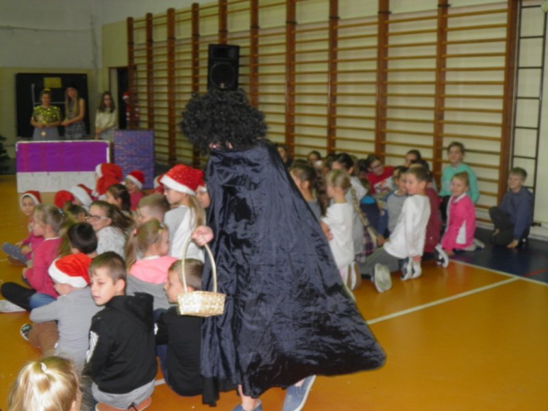 Mikołaj w szkole podstawowej